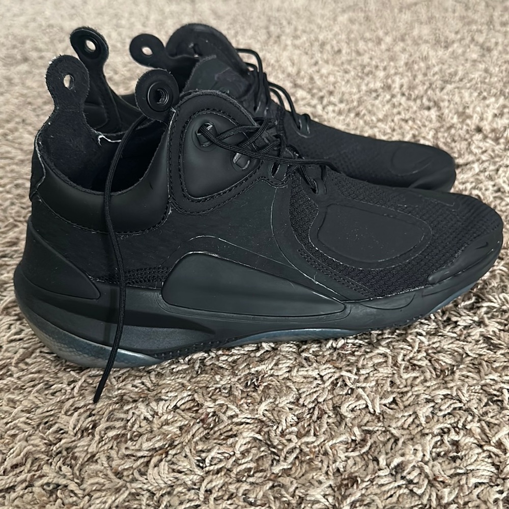 Nike MMW running shoes